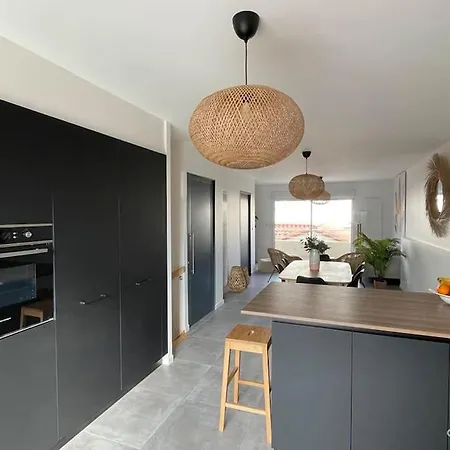 .la Sablaise. Maison Avec Place De Parking Au Coeur Du Quartier Arago Pensión 4*