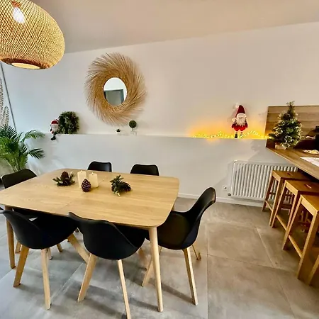 Гостевой дом .la Sablaise. Maison Avec Place De Parking Au Coeur Du Quartier Arago