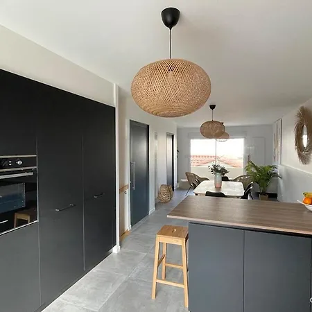 בית הארחה .la Sablaise. Maison Avec Place De Parking Au Coeur Du Quartier Arago Les Sables-dʼOlonne