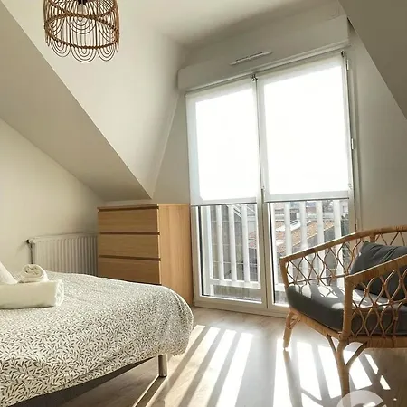 게스트하우스 .la Sablaise. Maison Avec Place De Parking Au Coeur Du Quartier Arago 4*